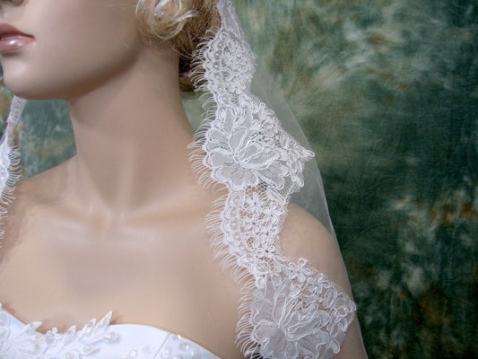 wedding veil, bridal veil, mantilla veil, fingertip length veil, alencon lace veil, wedding veil ivory