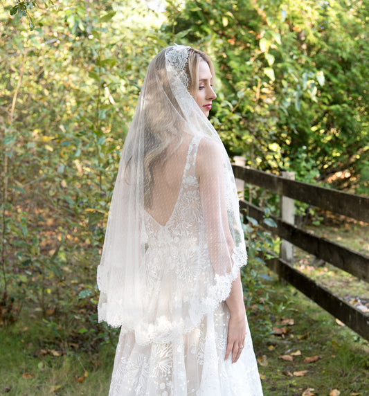 wedding veil, bridal veil, mantilla veil, elbow length veil, alencon lace veil, wedding veil light ivory