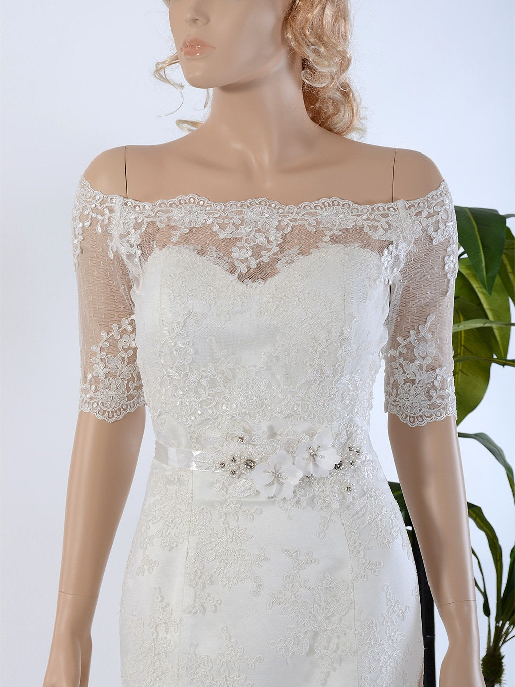 Bridal bolero Off-Shoulder lace bolero wedding bolero wedding jacket lace shrug bridal jacket wedding dress topper