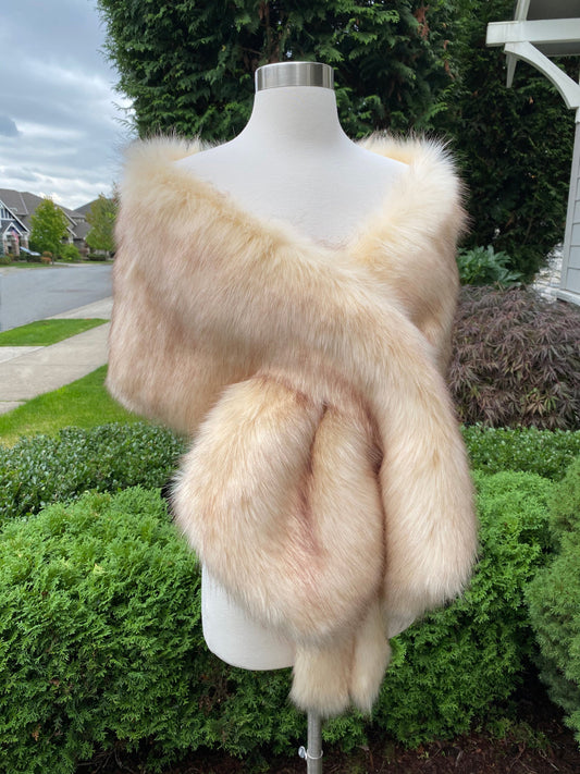 Champagne faux fur bridal wrap with brown tips, wedding faux fur shawl, faux fur stole, bridal cape, faux fur shrug B005-champagne