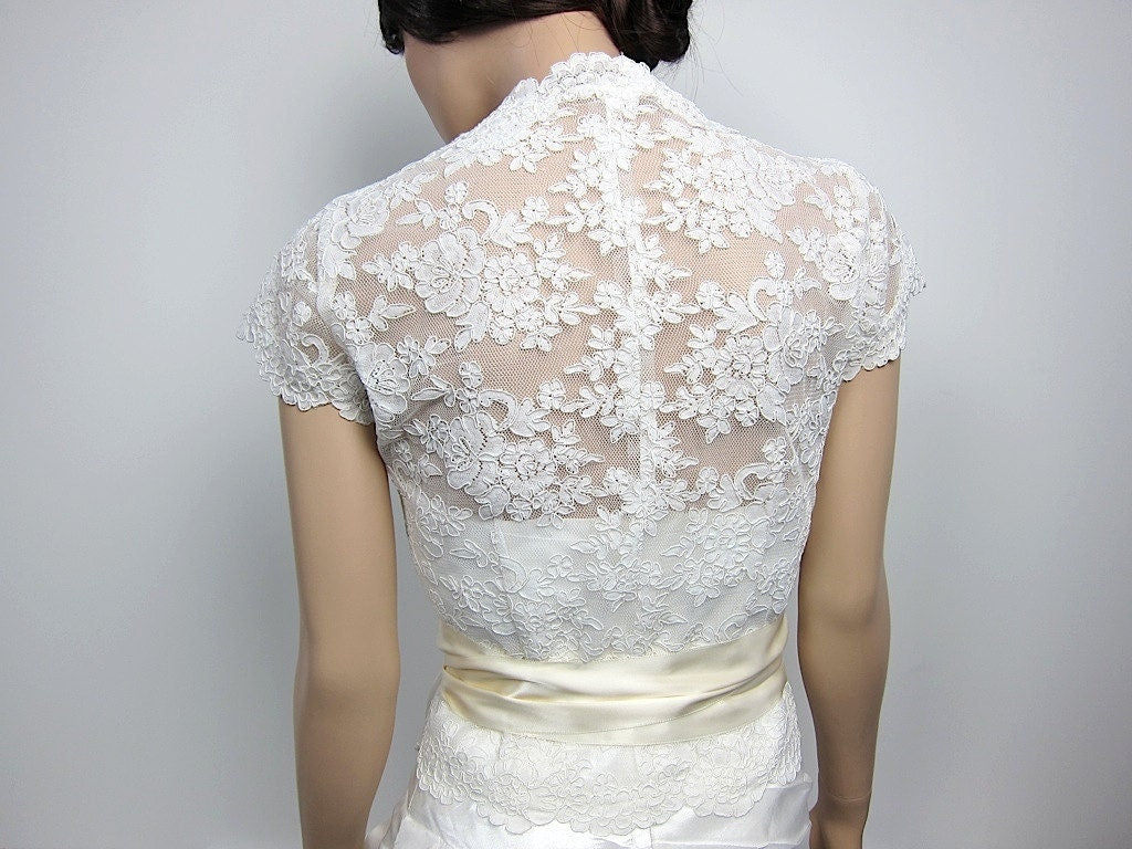 Lace bolero, wedding jacket, bridal bolero, wedding bolero, bridal shrug, top ivory alencon lace, front open