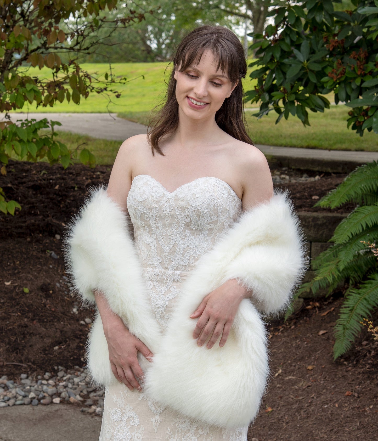 Ivory faux fur bridal wrap faux fur shawl faux fur stole wedding shrug bridal shrug faux fur cape faux fur wrap bridal