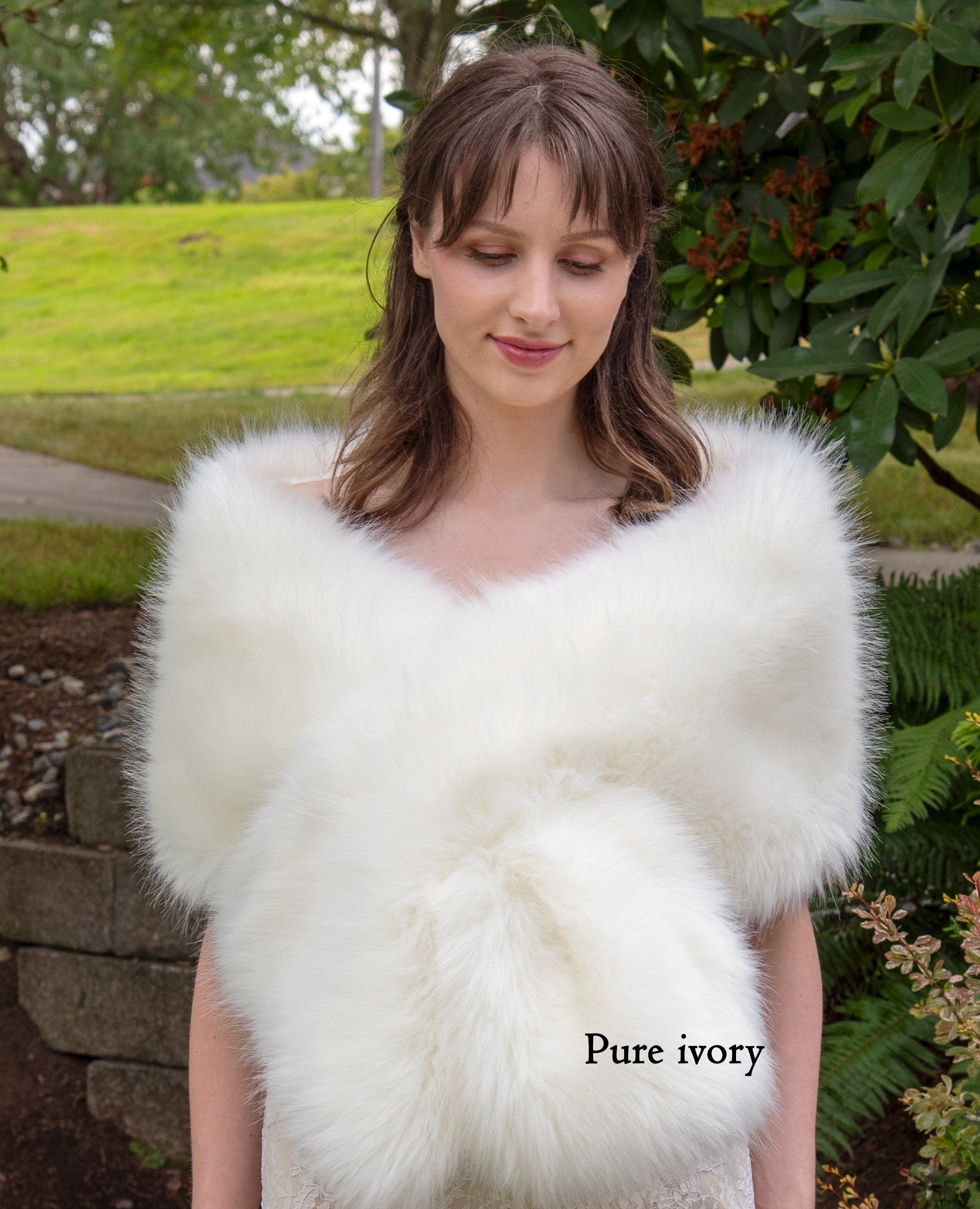 Free Shipping Wedding white with Black tip faux fur bridal wrap, Wedding Fur shrug, Bridal Fur, Fur Wrap,Faux Fur Stole outlet Fur Shawl Cape